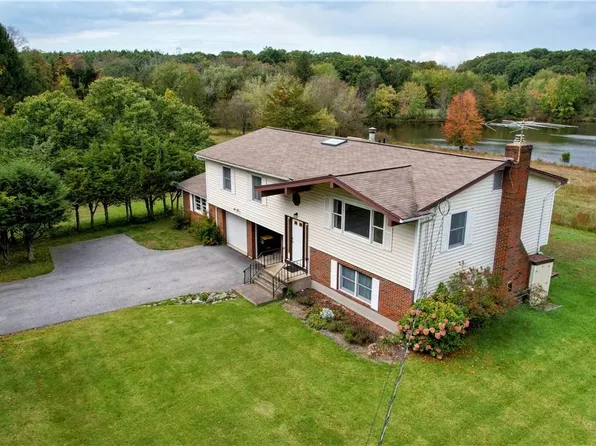 12 Demarest Road, Warwick, NY 10990