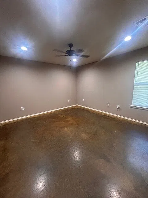 3 bed, 2.0 bath, 1344 sqft, $1,375 — Photo 4
