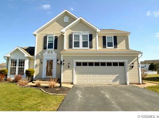 648 Yardley Ct, Webster, NY 14580