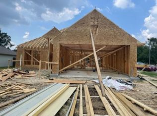 5569 Hogaboom Rd, Groves, TX 77619