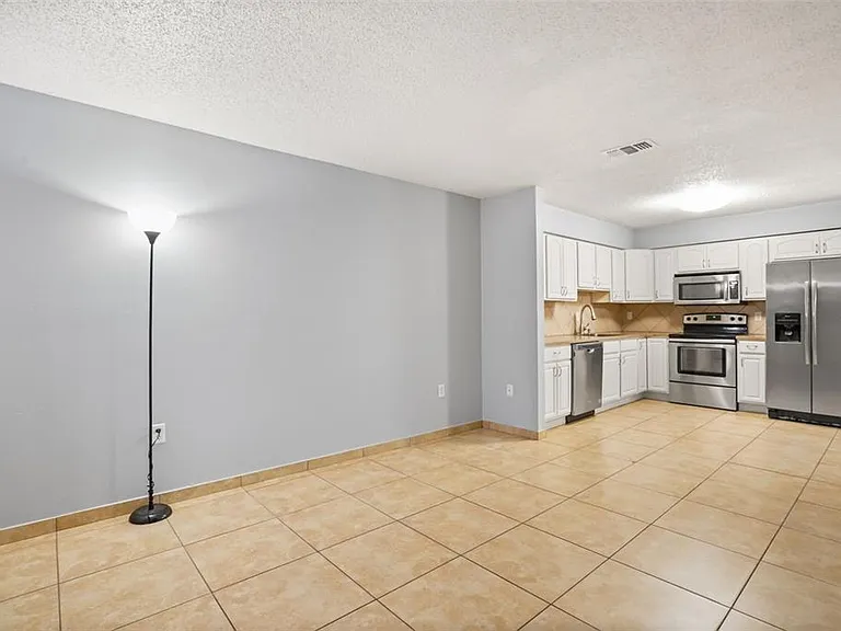 2720 S Sunrise Ct #2 — Photo 9