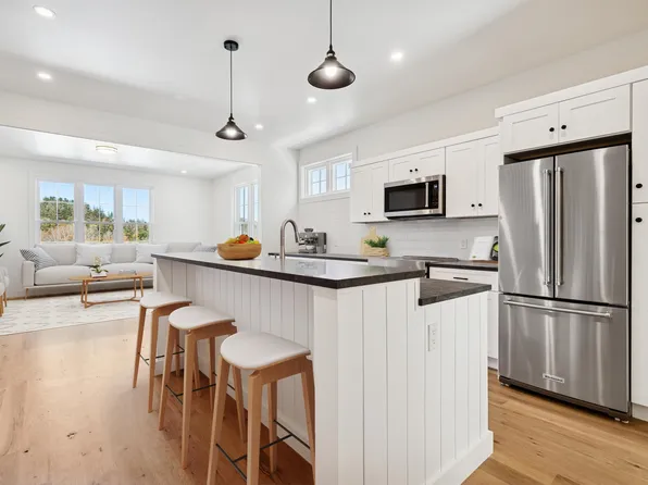 26 Mt Peg Road #A, Woodstock, VT 05091