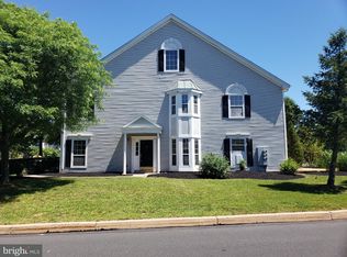 18 Saddle Ct, Schwenksville, PA 19473