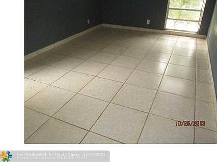 3rd image of 7814 NW 72nd Ave
