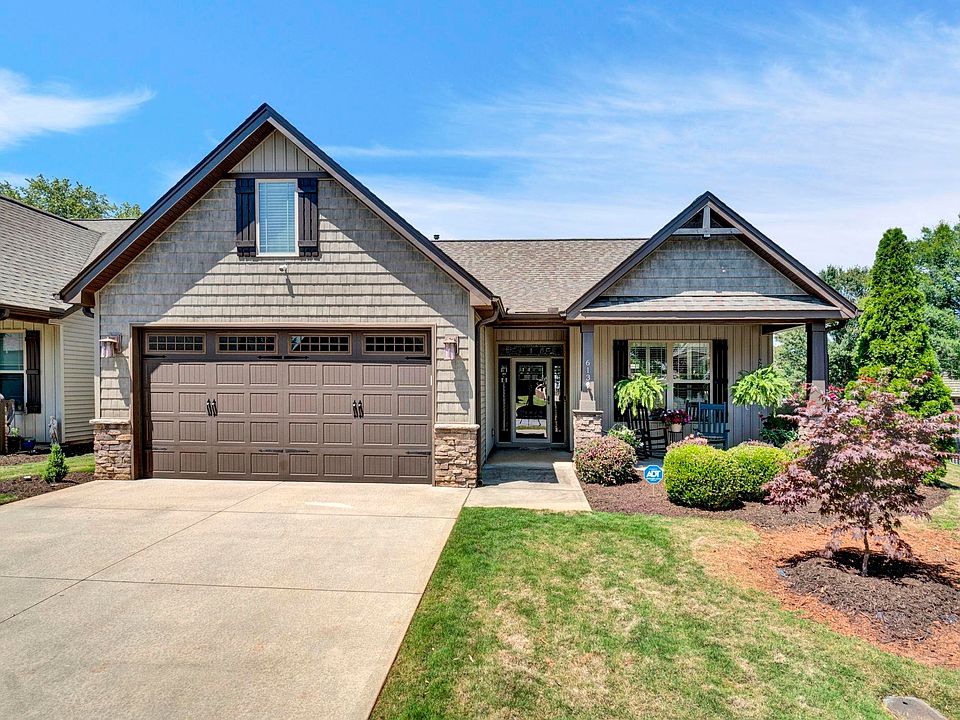 1st image of 613 Castlestone Dr
