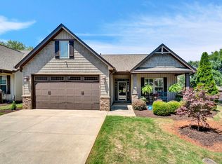 613 Castlestone Dr, Greer, SC 29650
