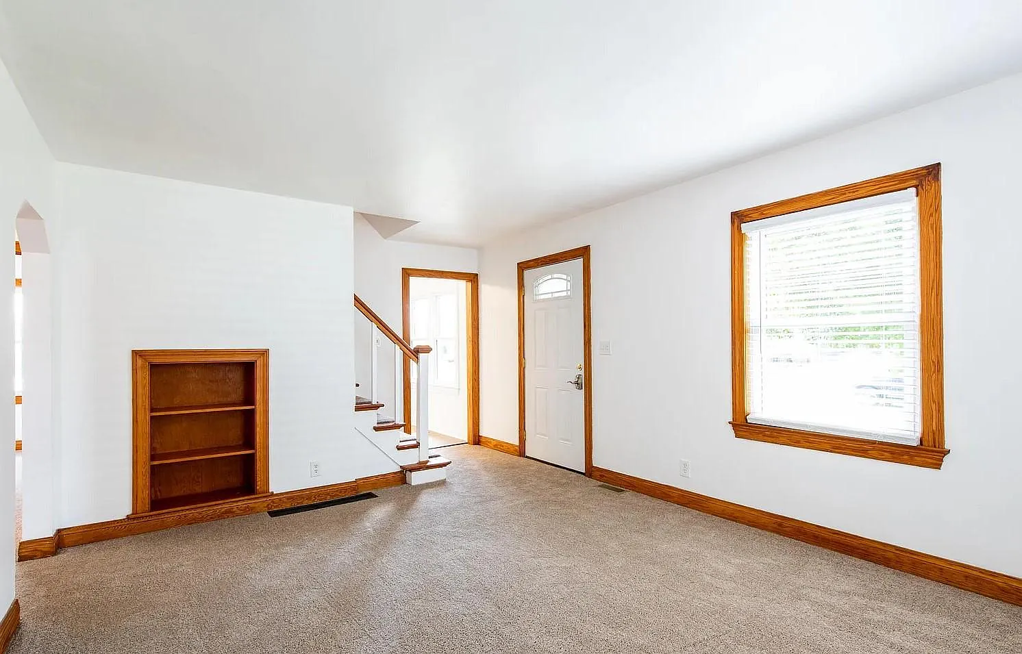 3 bed, 1190 sqft, $1,390 — Photo 4