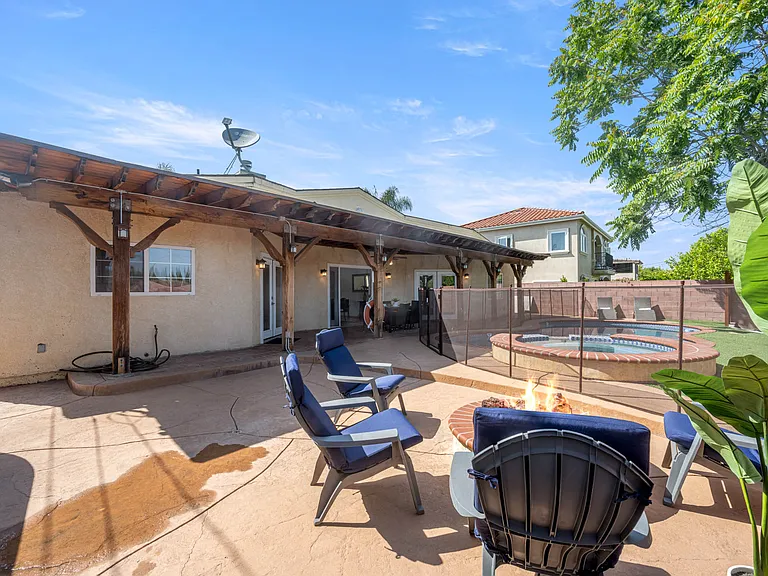 5114 Etiwanda Ave — Photo 21
