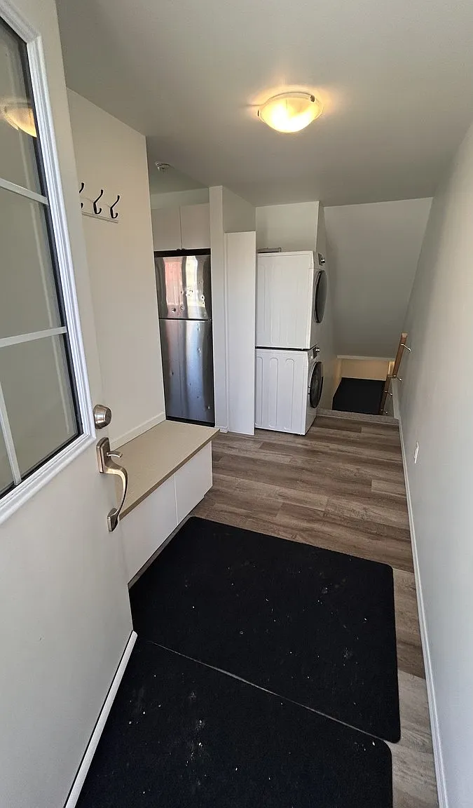 SF236 - 3 Bed 1Bath Basement Suite Highlands — Photo 3