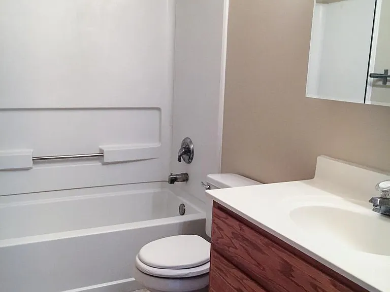 15513 Foghorn Ln — Photo 9