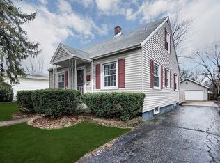 440 S School St, Lombard, IL 60148