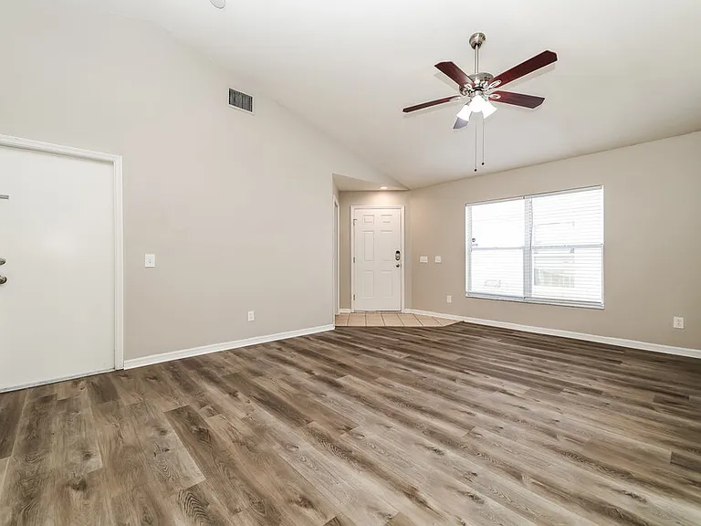 14943 Deer Meadow Dr — Photo 3
