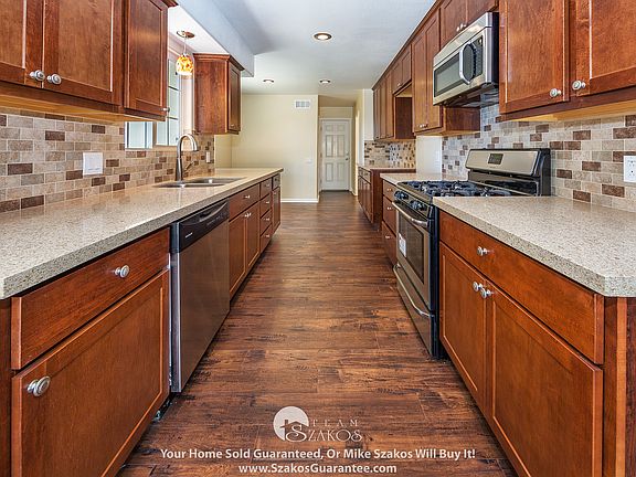 2nd image of 776 Aspen Ct