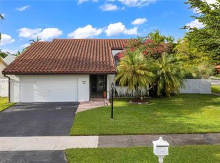 12201 SW 94th St, Miami, FL 33186