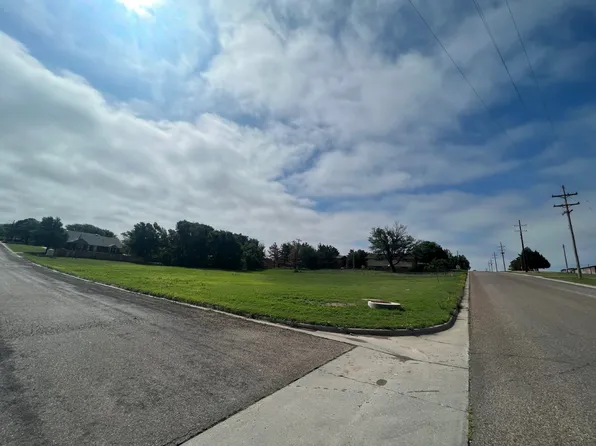 817 NW 7th St, Guymon, OK 73942