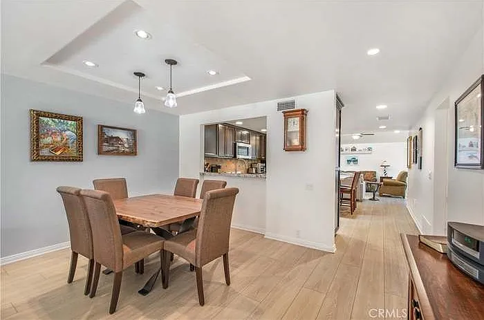 7259 Seaworthy Dr — Photo 17