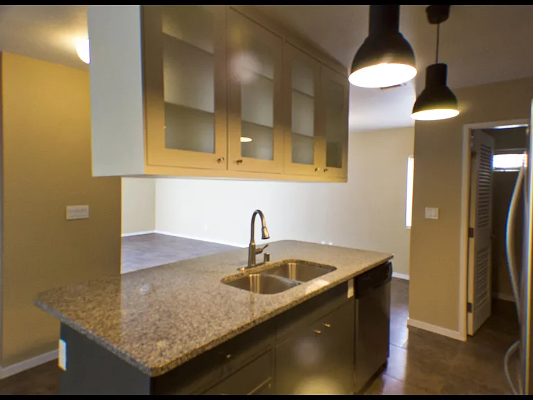 4200 Camelot Heights Dr #7 — Photo 6