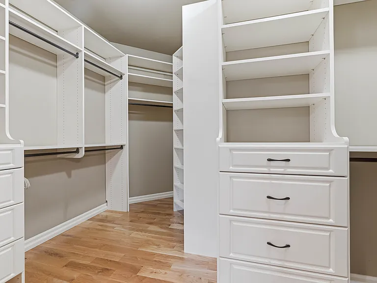 125 E Mountain Brook Ln — Photo 17