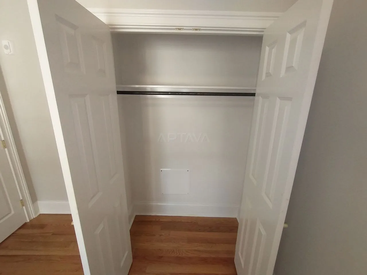 Watertown Square area, deleaded 1 bedroom, 1 bathroom apartment — Photo 2