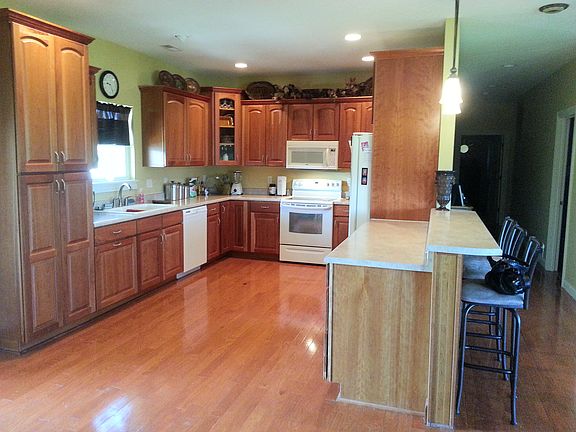 4th image of 9940 E Shelly Ln