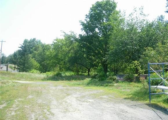 2nd image of 1024 Us Route 4