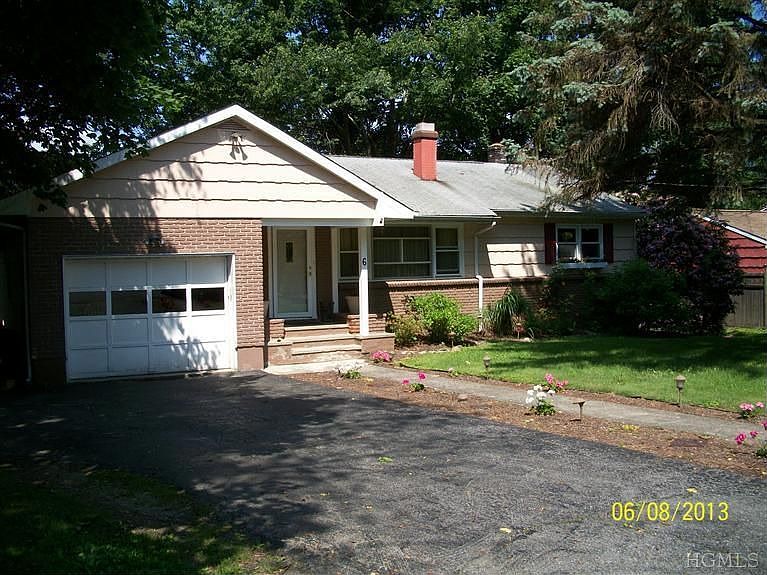 1st image of 6 Orchard Dr