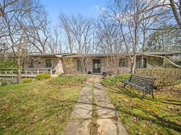 107 Pollitt Rd, Russell, KY 41169