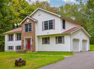 5125 Hickory Ln, East Stroudsburg, PA