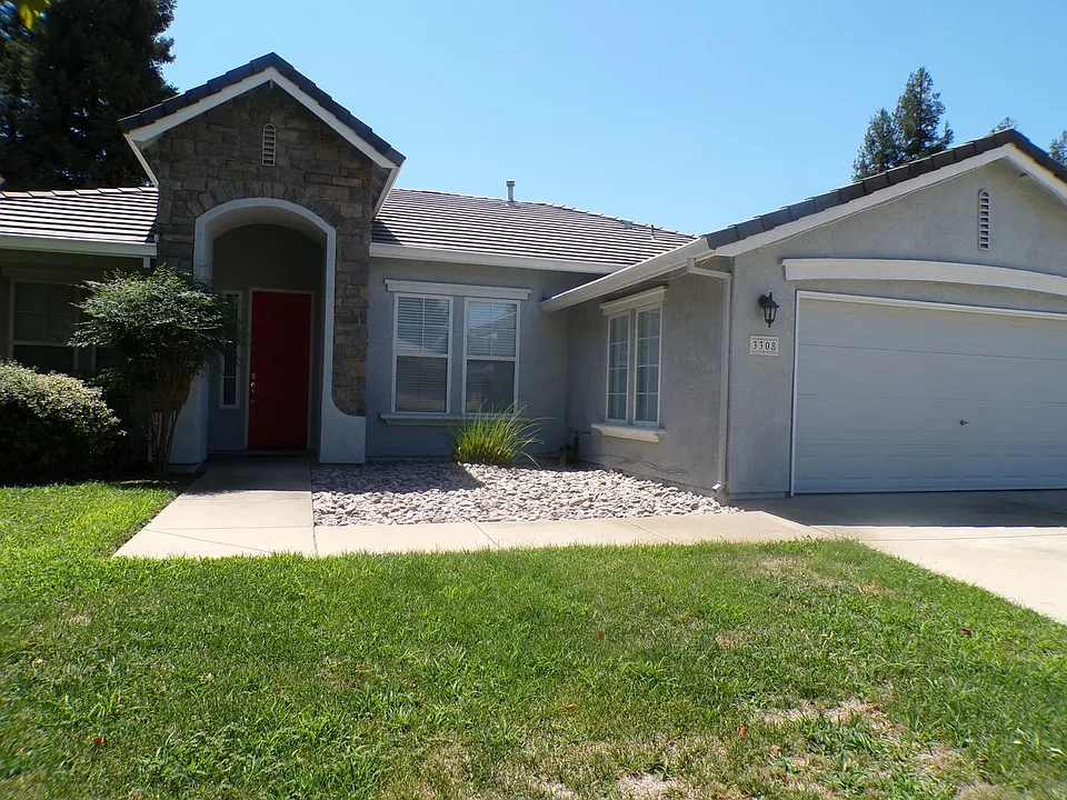 3308 Chandon Dr
