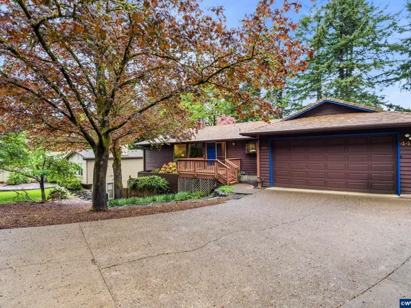 4441 NW Elmwood Dr, Corvallis, OR 97330