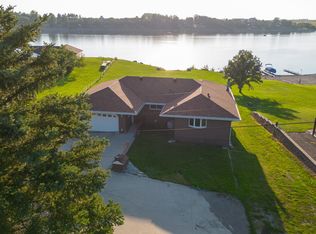 2991 E Lakeside Rd, Jamestown, ND 58401