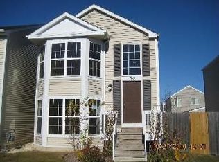 785 Four Seasons Blvd, Aurora, IL 60504