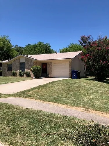 853 Michelle Dr Photo 1