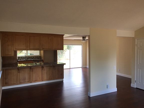 4th image of 1 Kelso Cir