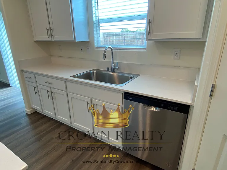 1109 E Elkhorn Ave — Photo 14