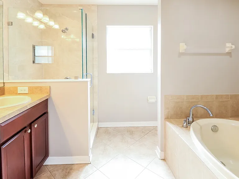 7926 Citrus Blossom Dr — Photo 14