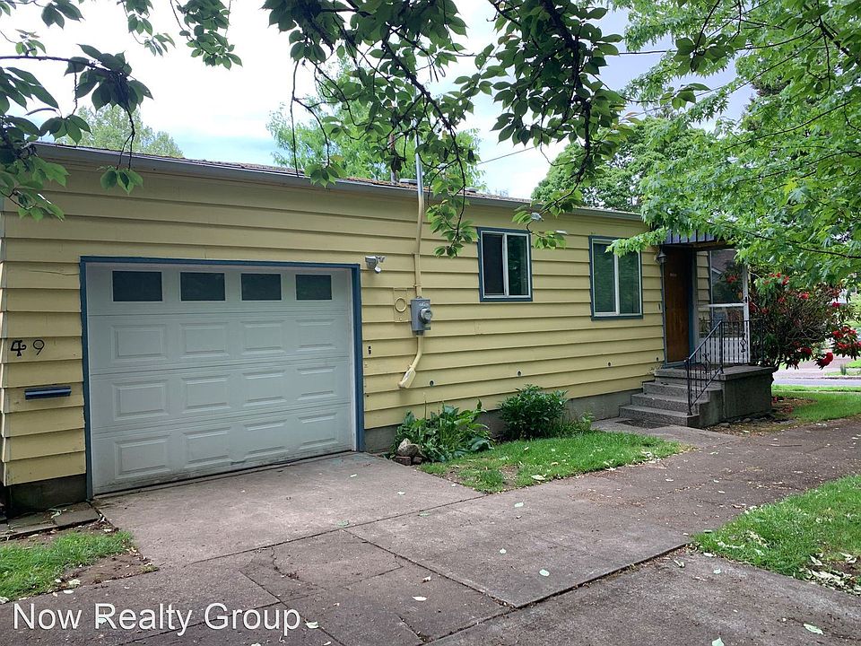 2nd image of 4903 SE 38th Ave