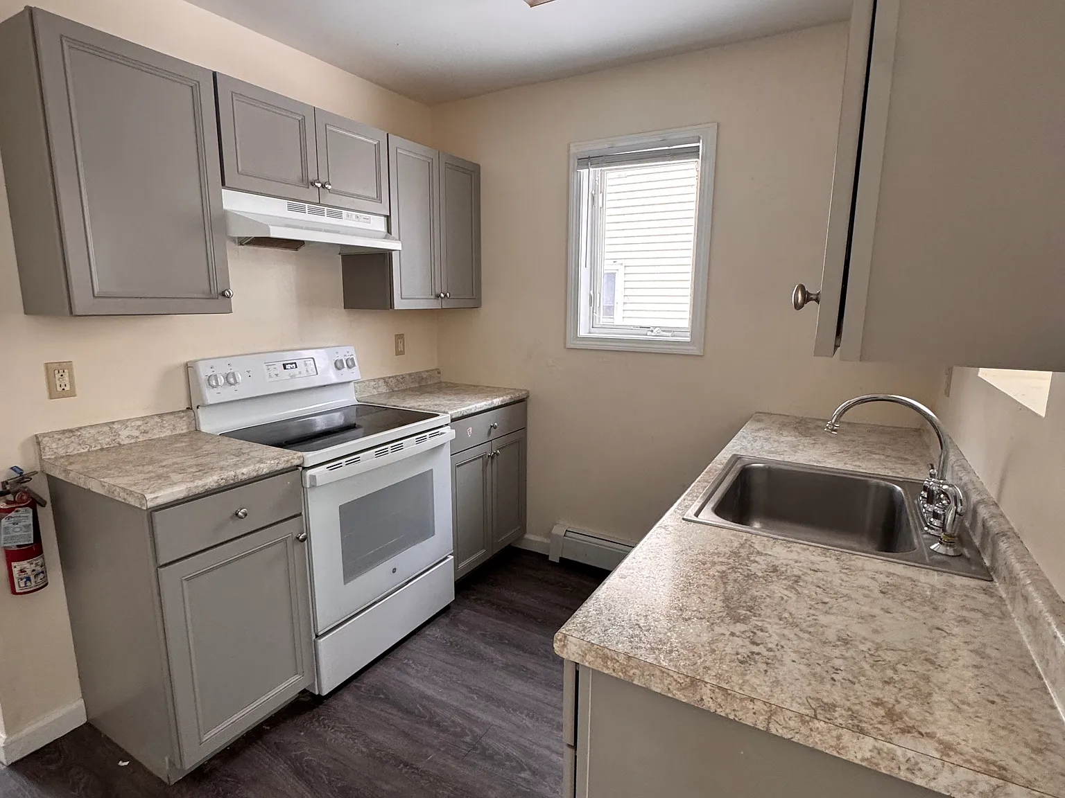 2 bed, $1,800 — Photo 2