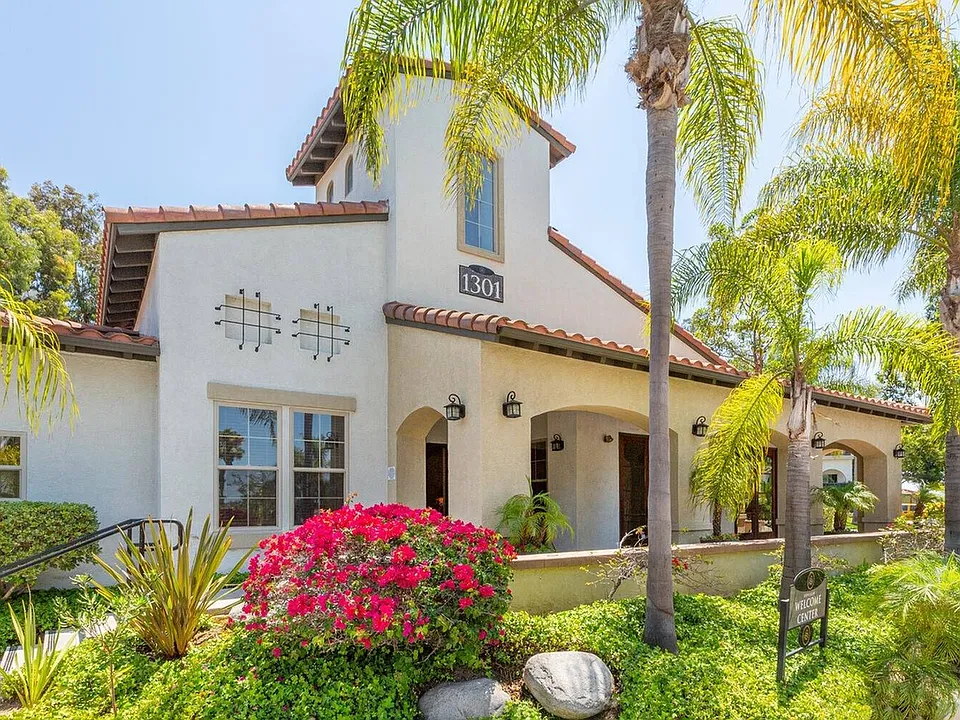 Elan Sevilla Welcome Center