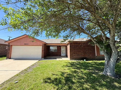 4600 Greyhound Dr Photo 1