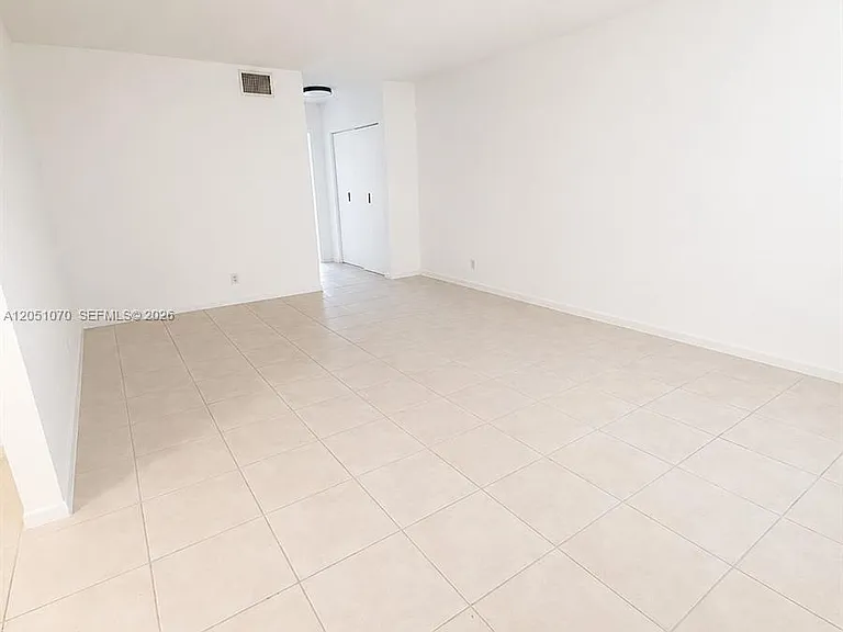 500 NE 2nd St #221 — Photo 2
