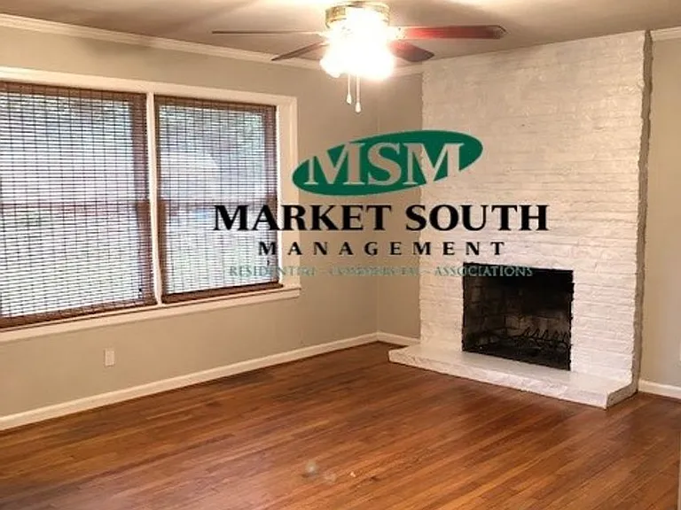 5529 Habersham St — Photo 11