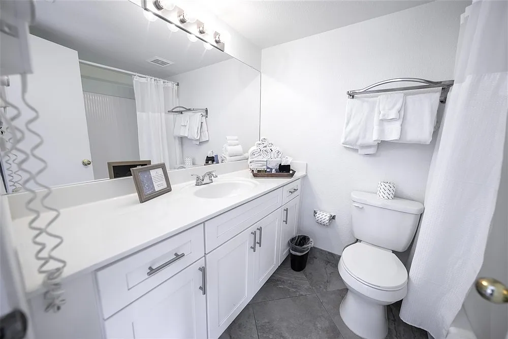 Scottsdale Park Suites — Photo 2
