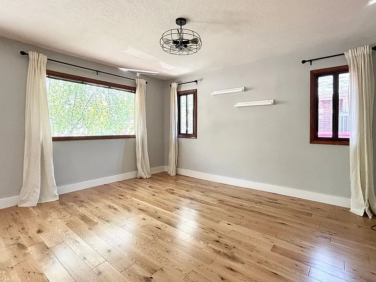 631 E Downington Ave — Photo 4