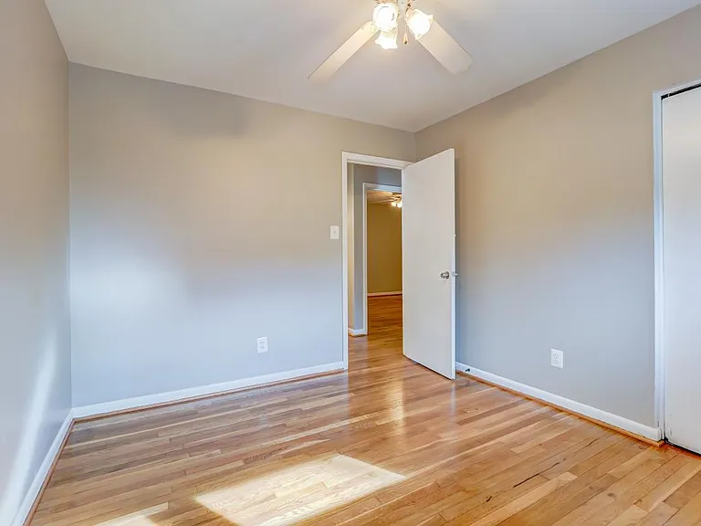 6417 Earlham Dr — Photo 20