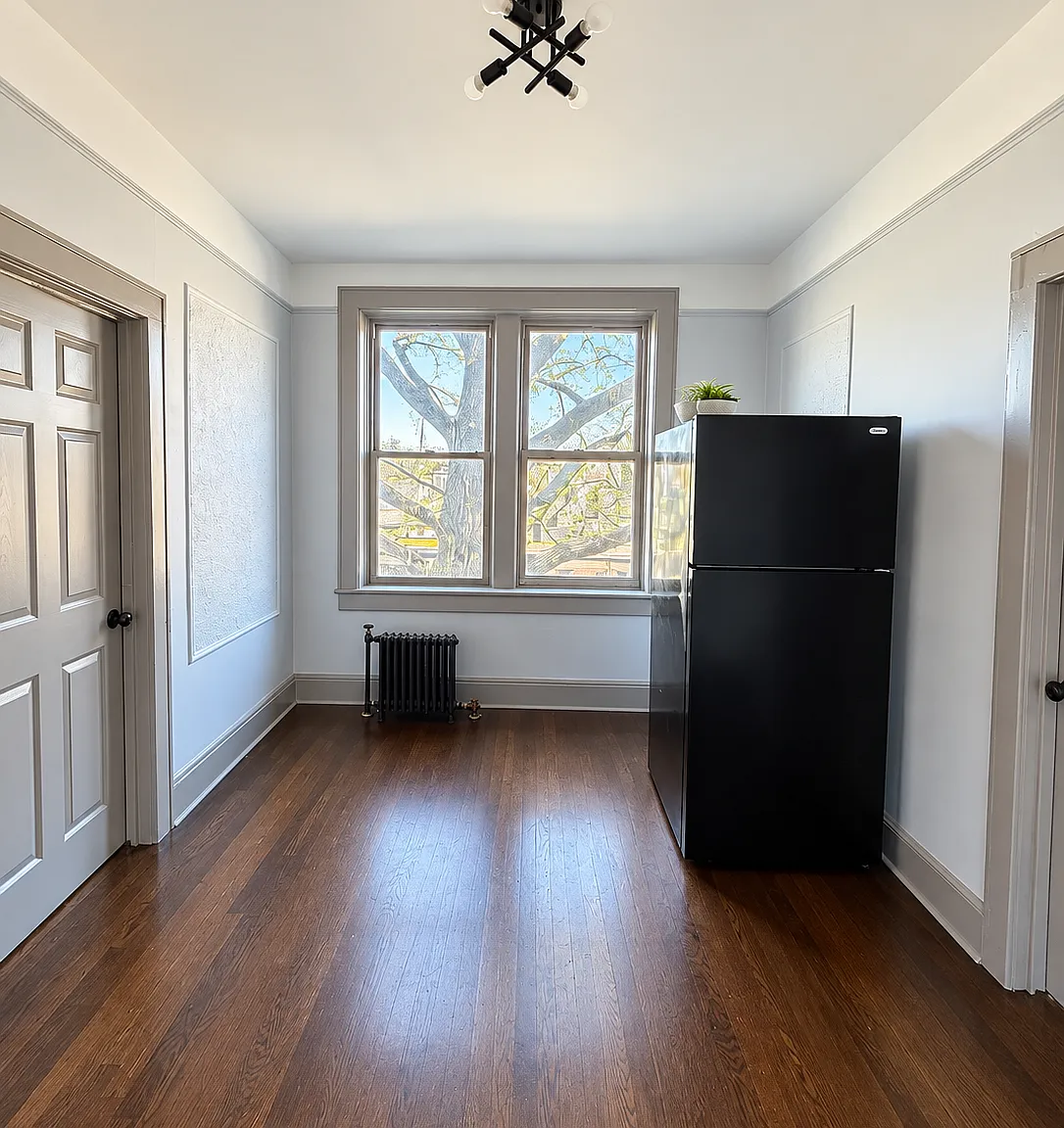 3 bed, $2,200 — Photo 3