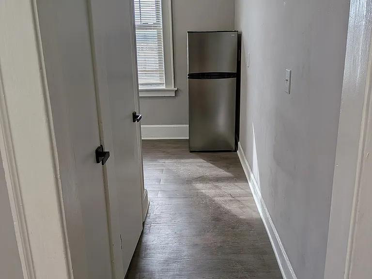382 Bloomfield Ave — Photo 12