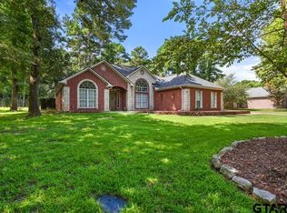 17375 Mary Martin Dr, Flint, TX 75762