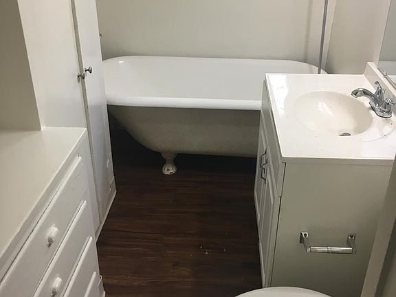 5th image of 1915 4th Ave APT 3