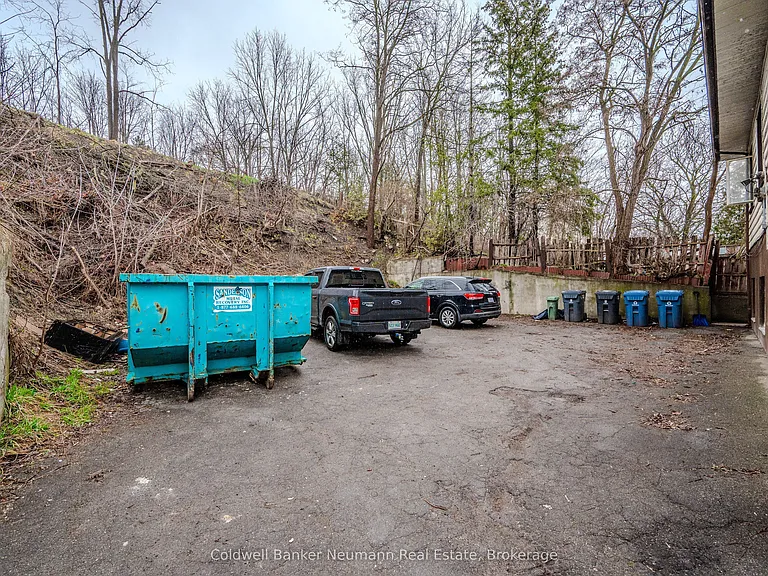 104 Elizabeth St #6 — Photo 16